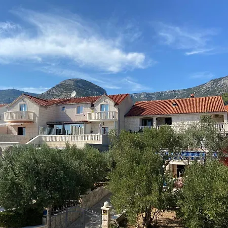 Guest house & Luna 3*