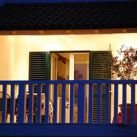 Guest house & Luna