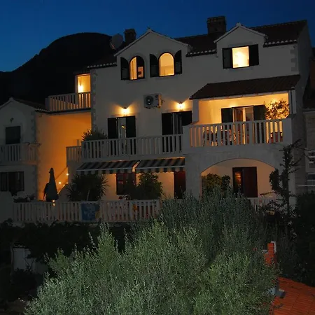 Guest house & Luna