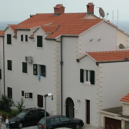 Guest house & Luna 3*