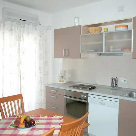 & Luna Guest house